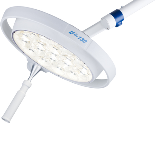 Mach LED 130 Dental P SWING-Stativ mit Vierfuß
